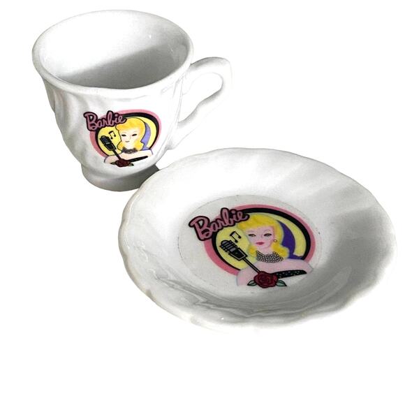 Barbie Mini Tea Cup And Saucer - Doll Toy or Trinket holder - Picture 1 of 6